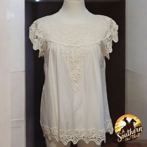 HAZEL - Small White Ruffled Cap Sleeve Blouse